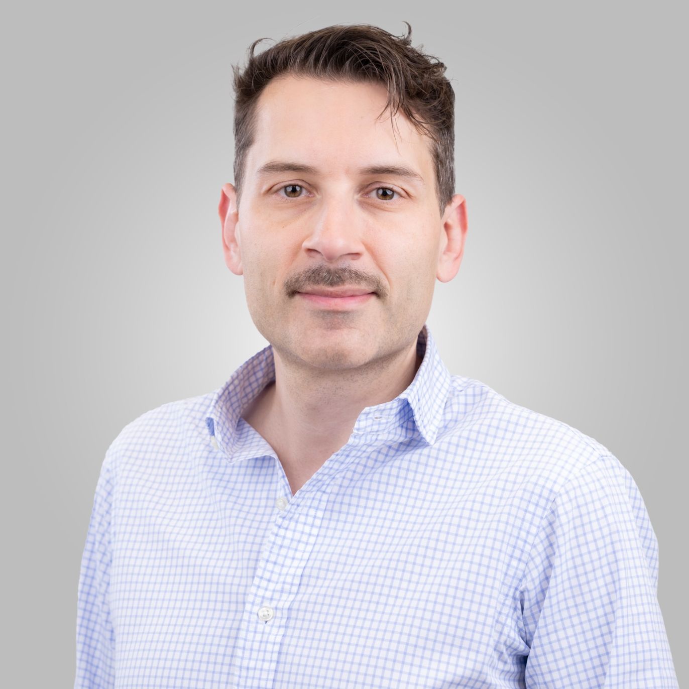 Dr Carl Bouchard